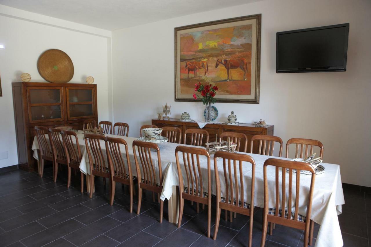Amici B&B Càbras Esterno foto
