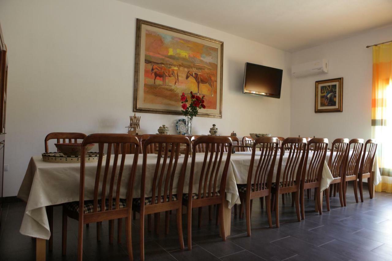 Amici B&B Càbras Esterno foto